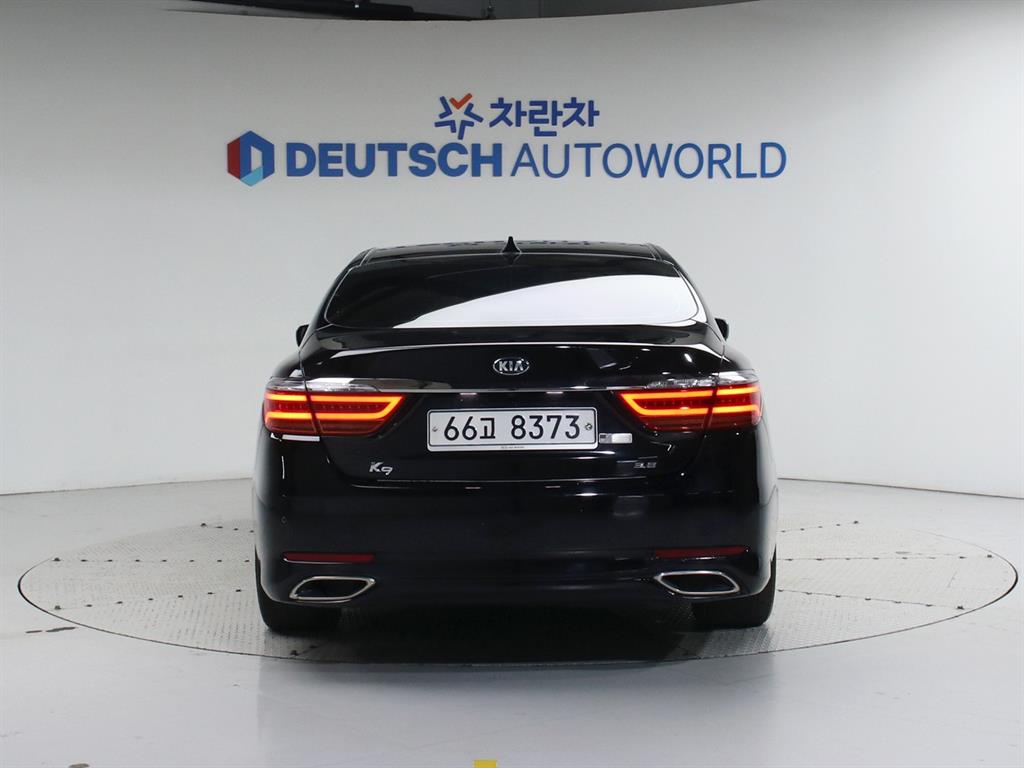 KIA K9 - Vista 4