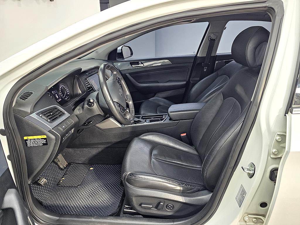 HYUNDAI Sonata - Vista 8