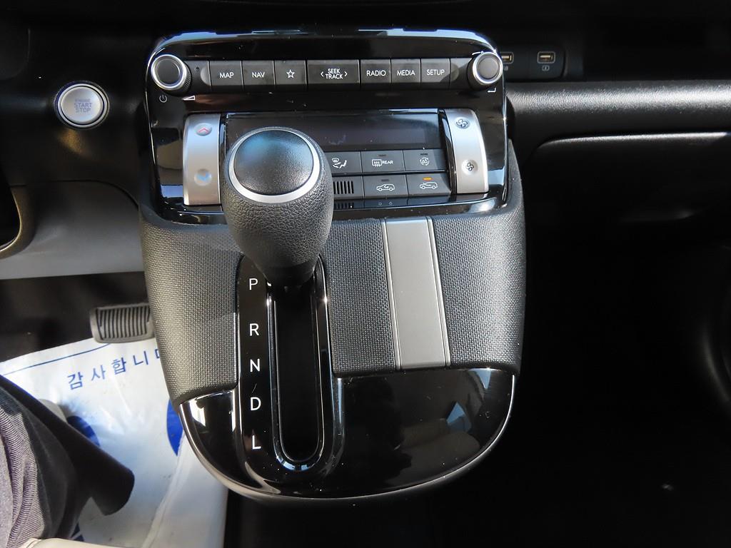 HYUNDAI Casper - Vista 12