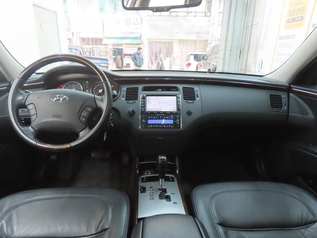 HYUNDAI Grandeur - Vista 7