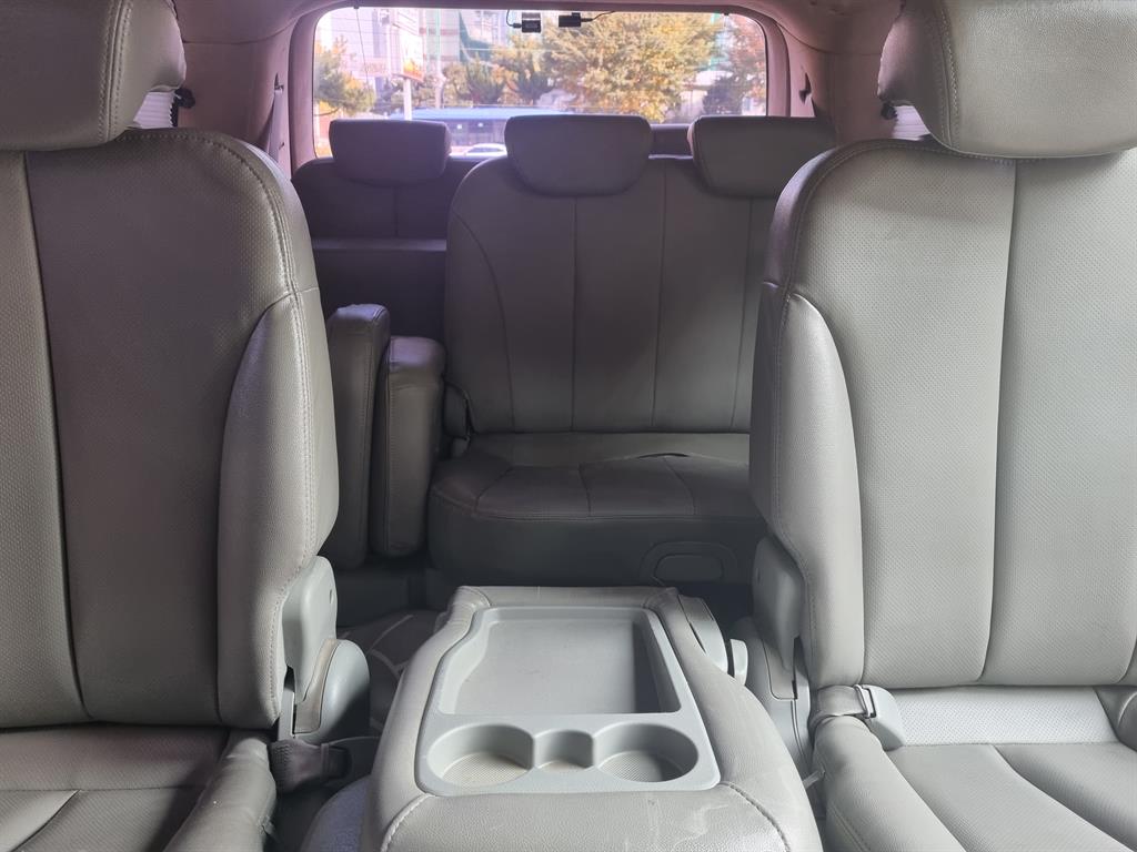 KIA Carnival 2011 Blanco - Importación desde Corea - HF Imports Iquique - Foto 15