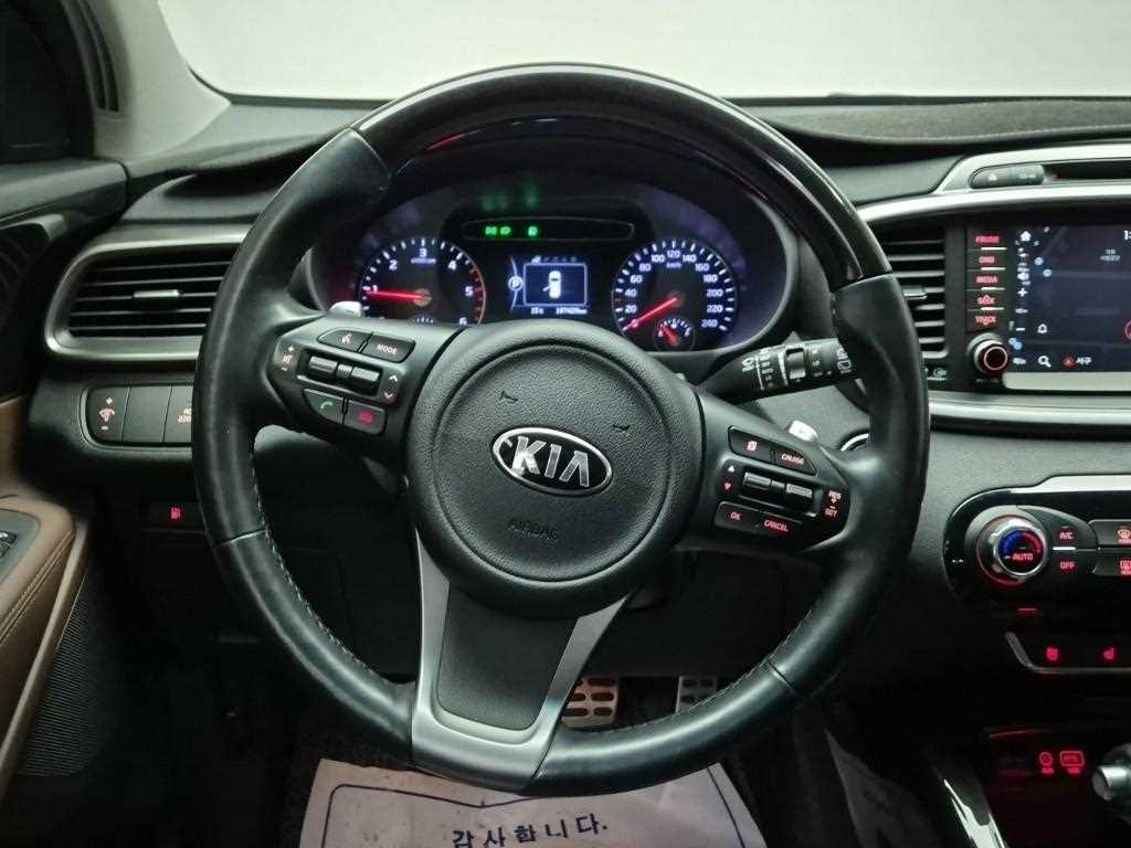 KIA Sorento - Vista 9