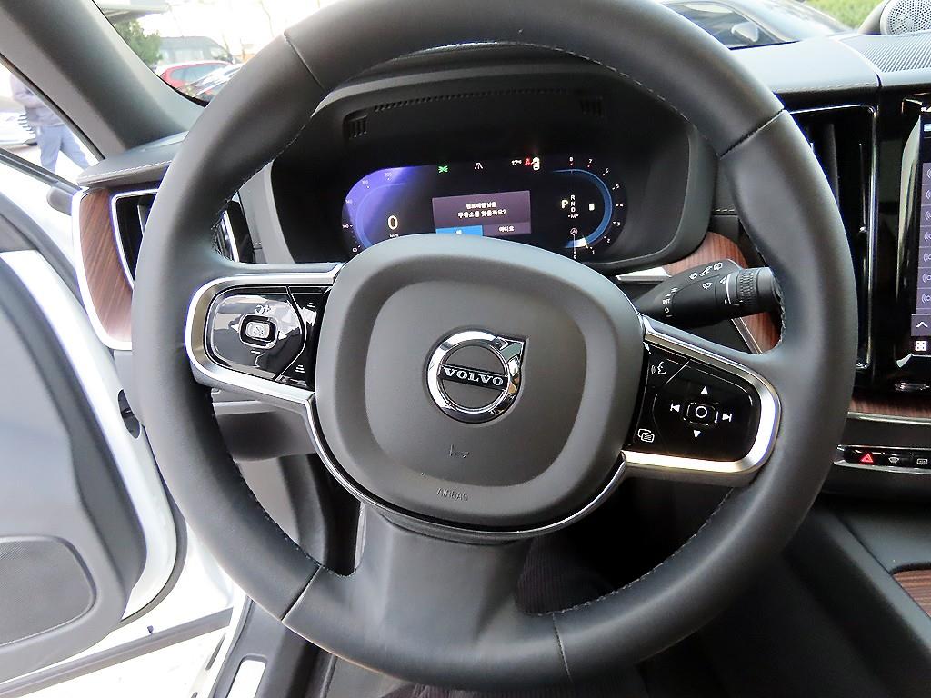 Volvo XC60 - Vista 8