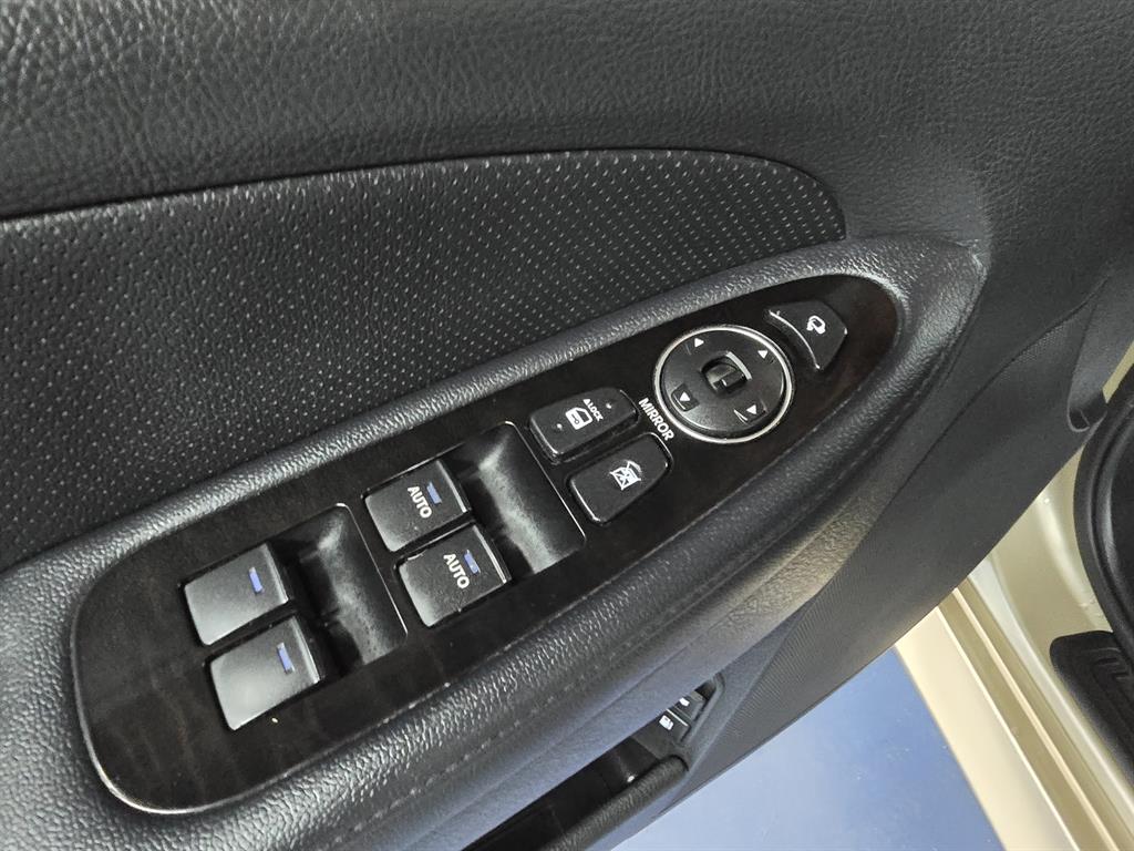 HYUNDAI Genesis 2012 Gold color - Importación desde Corea - HF Imports Iquique - Foto 16