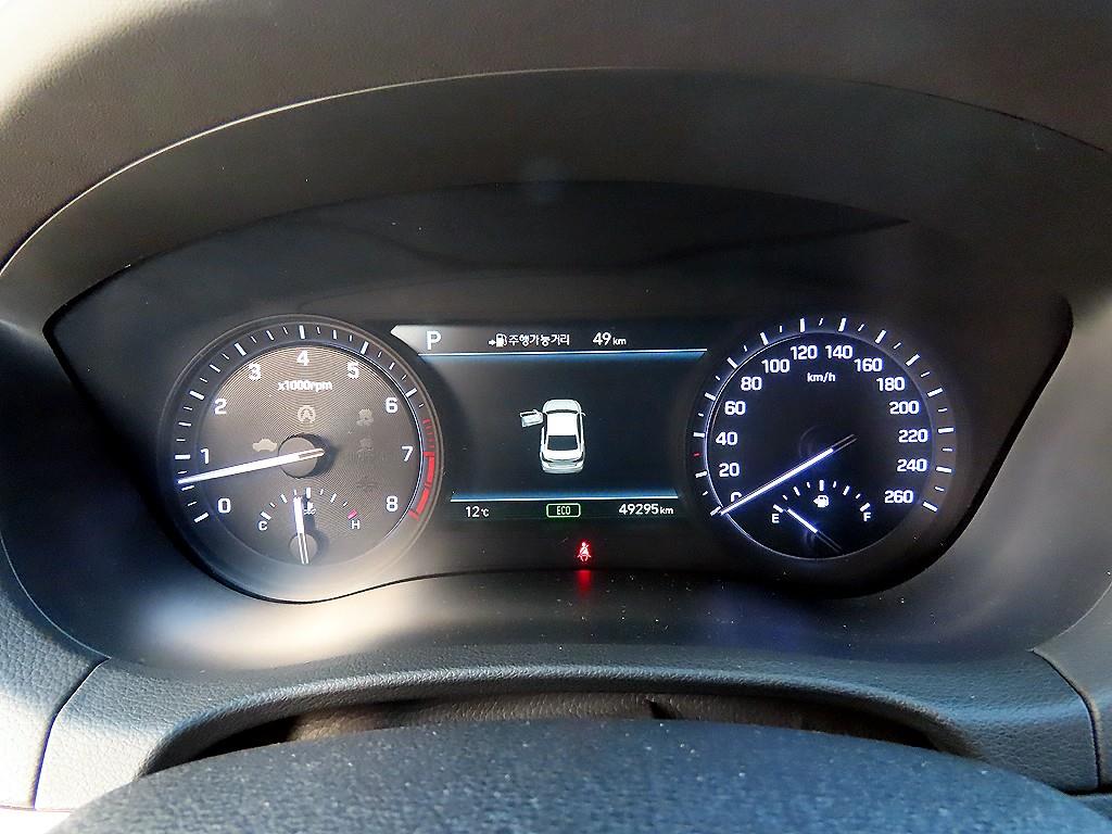 Genesis G80 - Vista 9