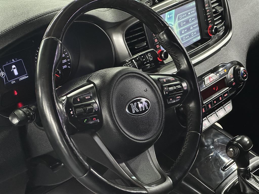 KIA Sorento - Vista 9