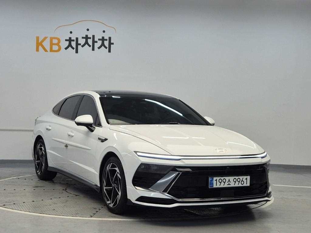 HYUNDAI Sonata - Vista 4