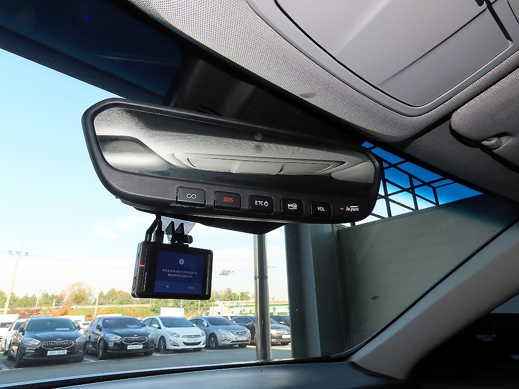 Genesis G80 - Vista 12