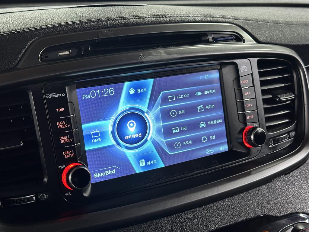 KIA Sorento - Vista 11