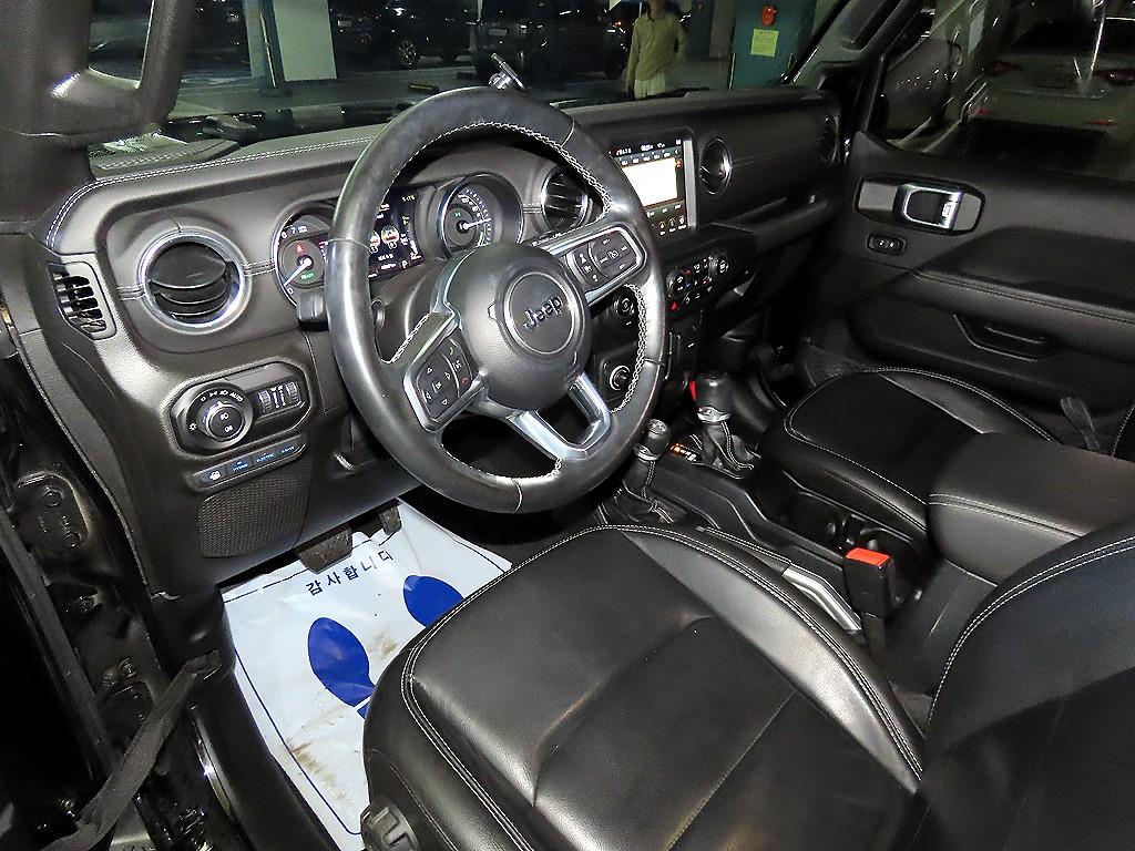 Jeep Wrangler - Vista 10