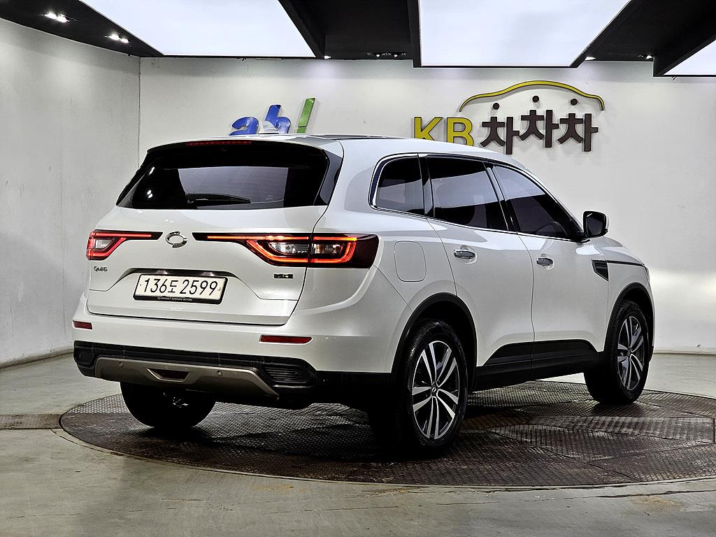 SAMSUNG QM6 - Vista 4