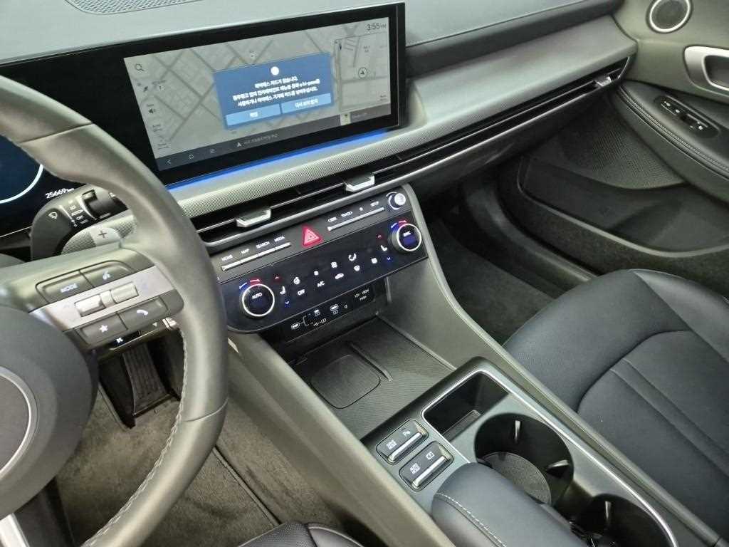 HYUNDAI Sonata - Vista 10