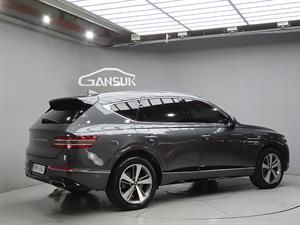 Genesis GV80 - Vista 8