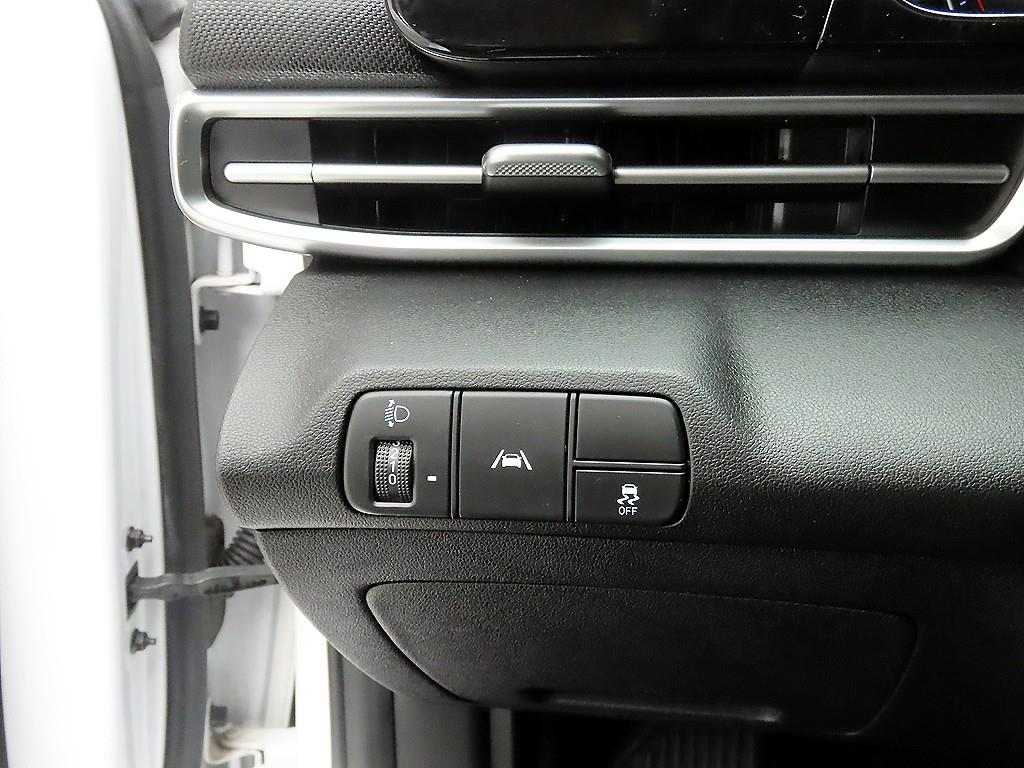 HYUNDAI Avante 2021 Blanco - Importación desde Corea - HF Imports Iquique - Foto 13