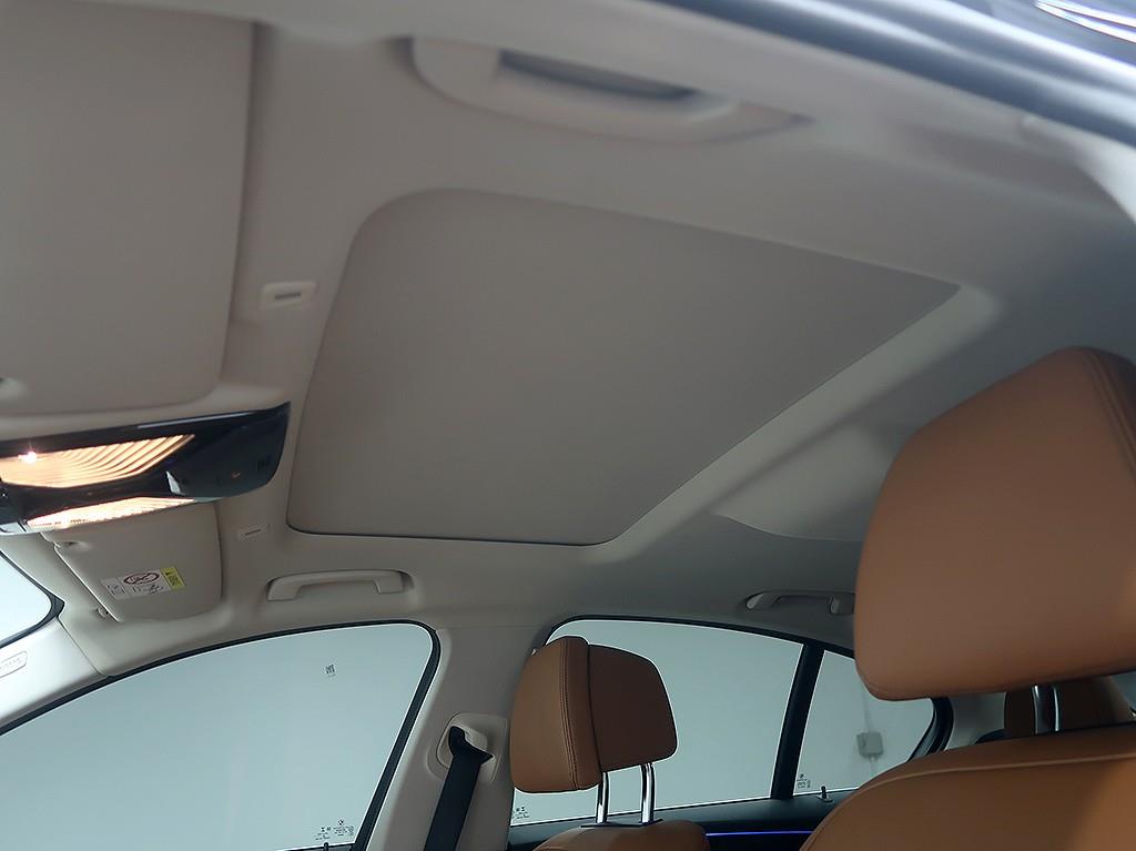 BMW 5 Series 2021 Negro - Importación desde Corea - HF Imports Iquique - Foto 13