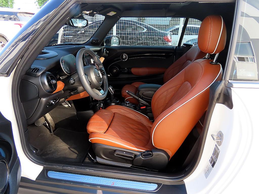 Mini Cooper Convertible - Vista 9