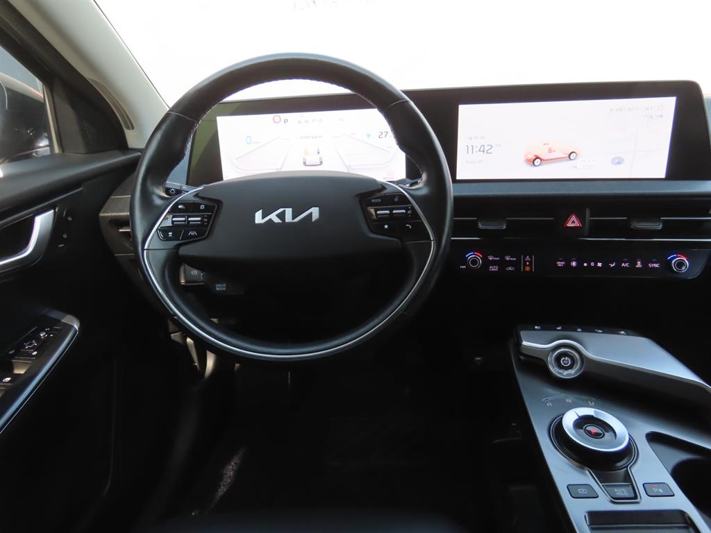 KIA EV6 2022 Negro - Importación desde Corea - HF Imports Iquique - Foto 8