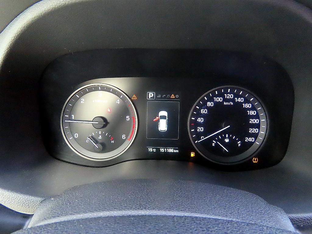 HYUNDAI Tucson - Vista 9