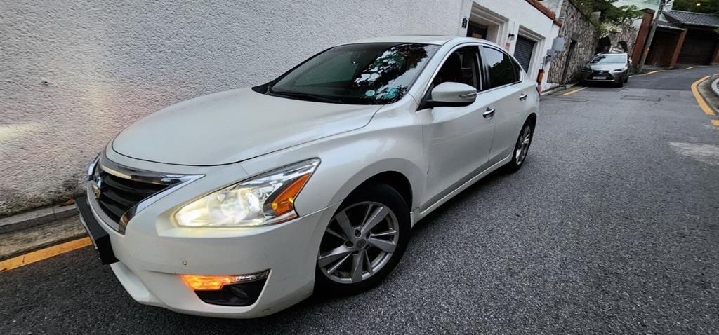 Nissan Altima - Vista 2