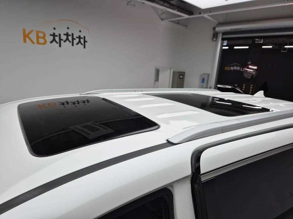 KIA Carnival 2016 Blanco - Importación desde Corea - HF Imports Iquique - Foto 13