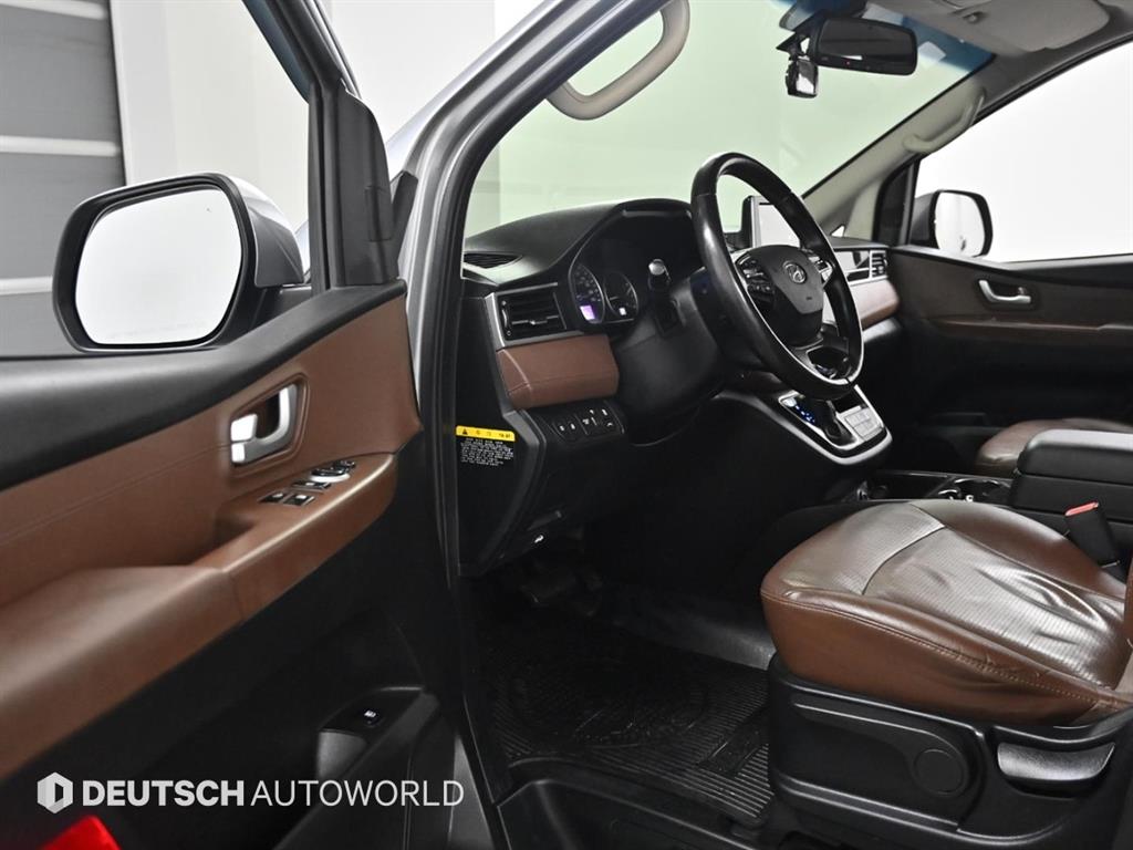 HYUNDAI Starex - Vista 11
