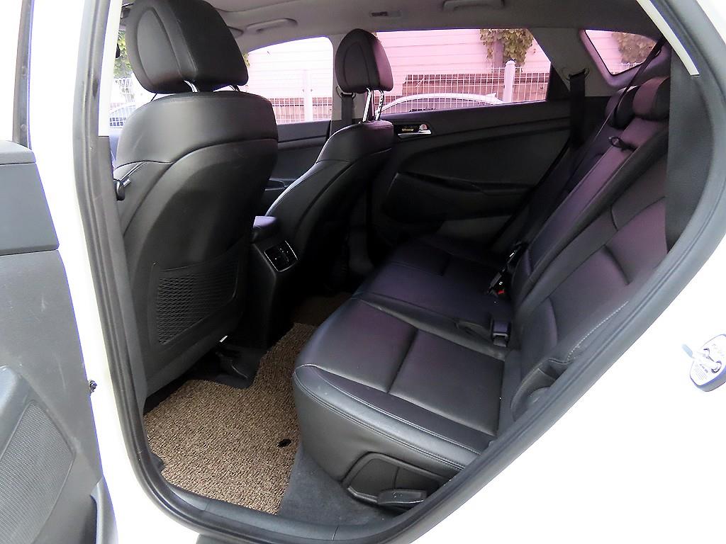 HYUNDAI Tucson - Vista 6