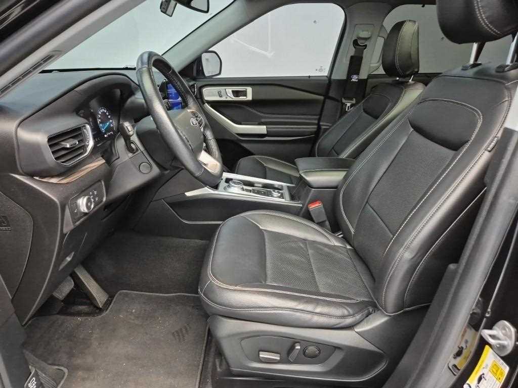 Ford Explorer - Vista 11