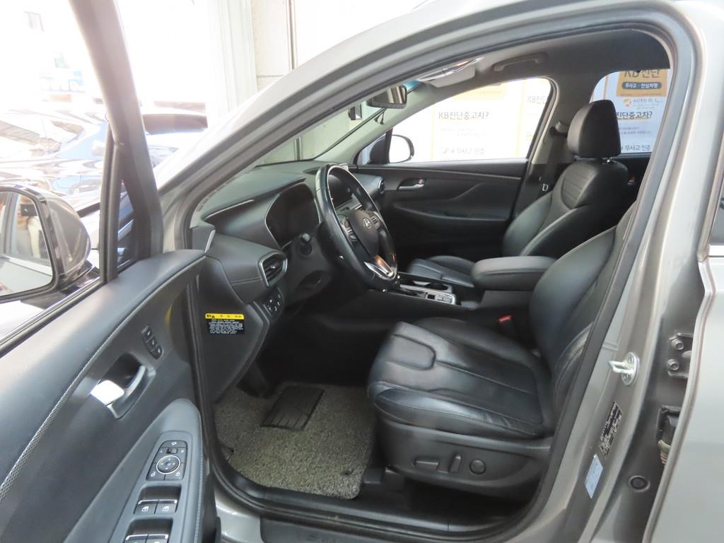 HYUNDAI Santa Fe - Vista 5