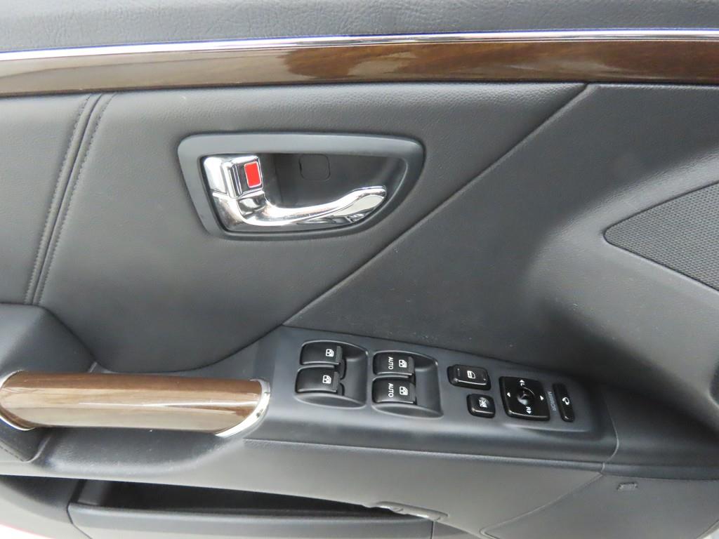 HYUNDAI Grandeur - Vista 9