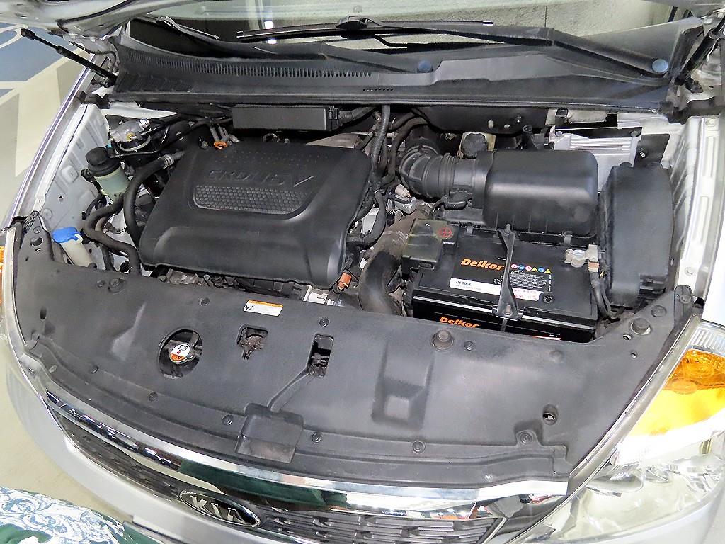 KIA Carnival 2012 Gris - Importación desde Corea - HF Imports Iquique - Foto 17