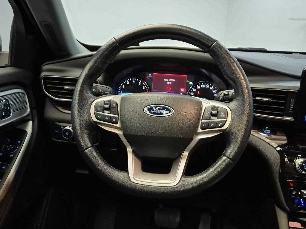 Ford Explorer - Vista 9