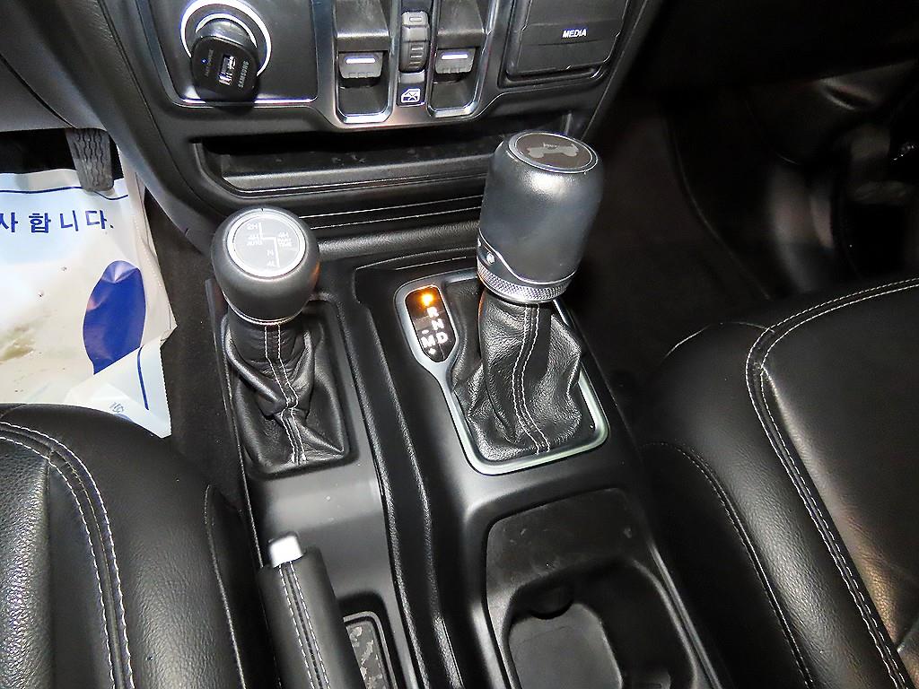 Jeep Wrangler - Vista 12