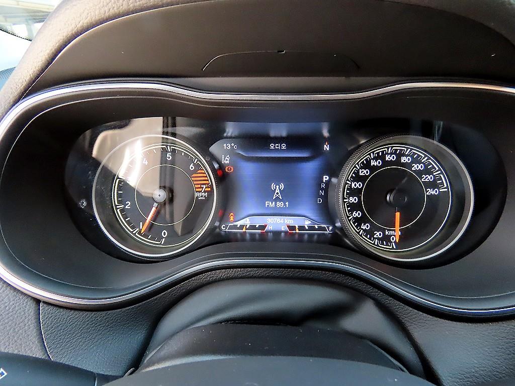 Jeep Cherokee - Vista 9