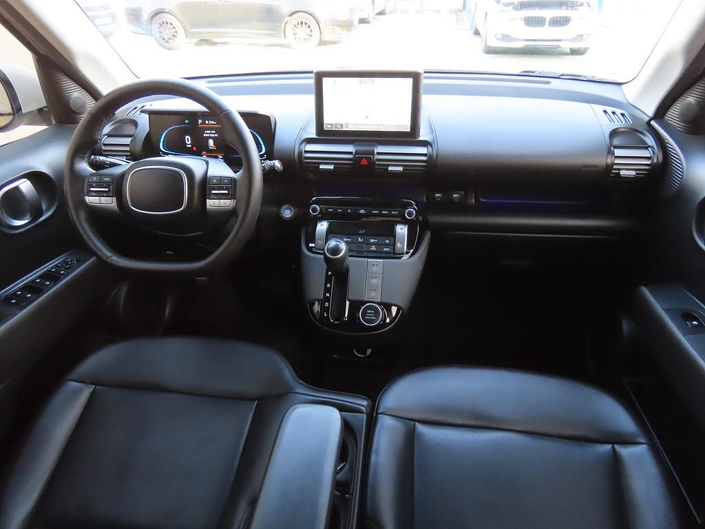 HYUNDAI Casper - Vista 5