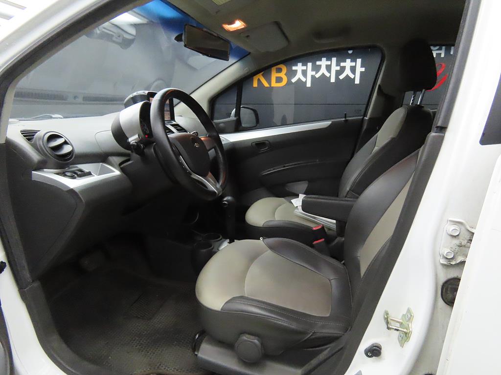 Chevrolet Spark - Vista 5