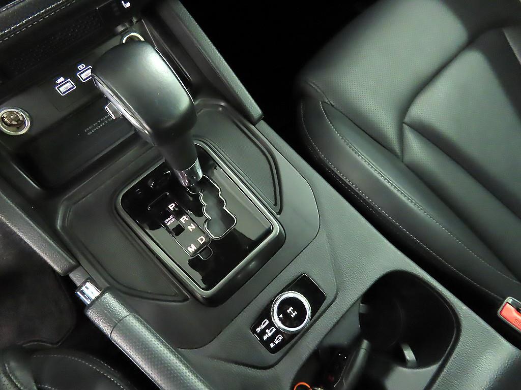 Ssangyong Rexton - Vista 10