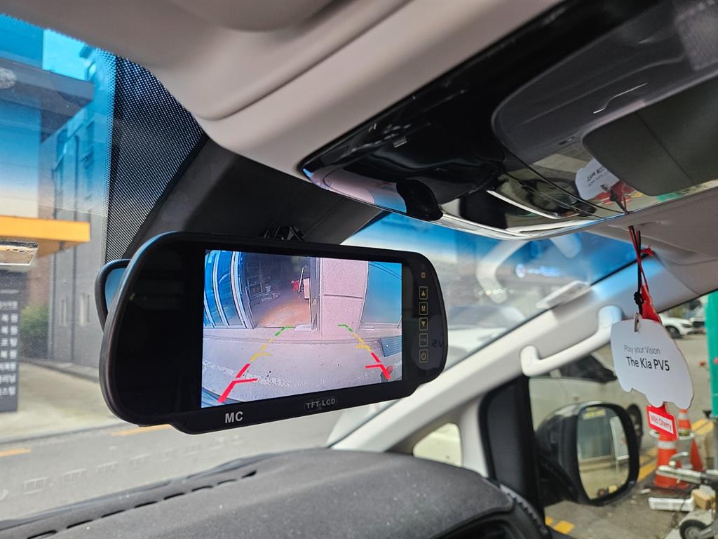 HYUNDAI Staria - Vista 11