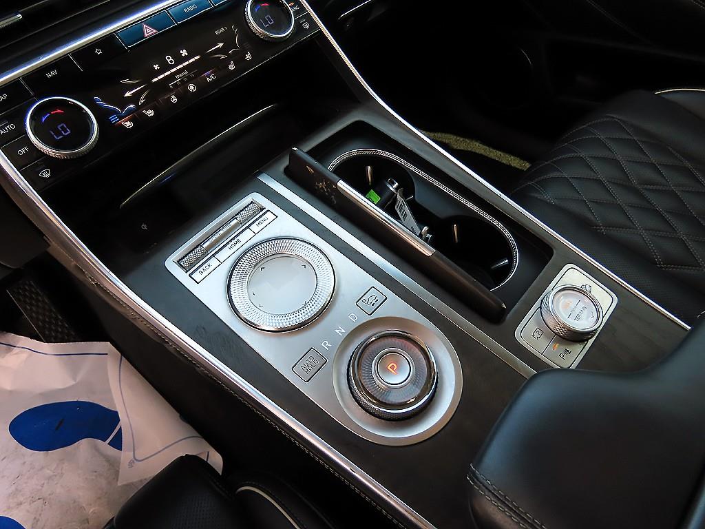 Genesis GV80 - Vista 11