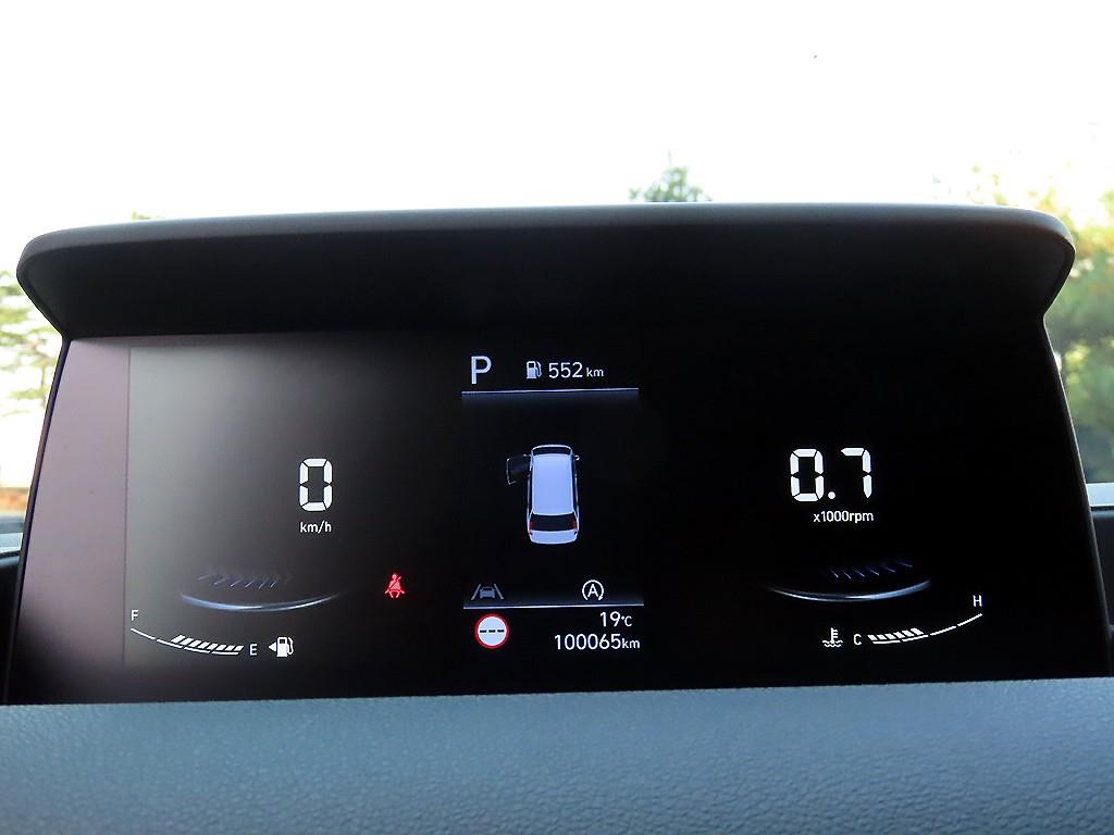 HYUNDAI Staria - Vista 9