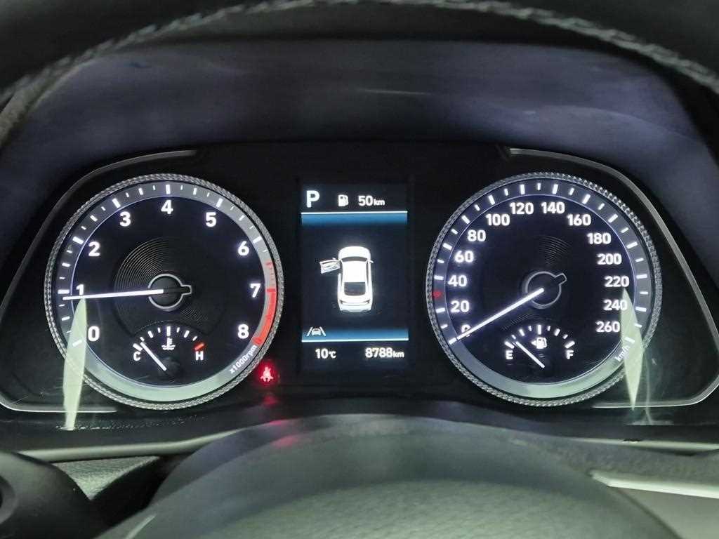 HYUNDAI Sonata - Vista 6