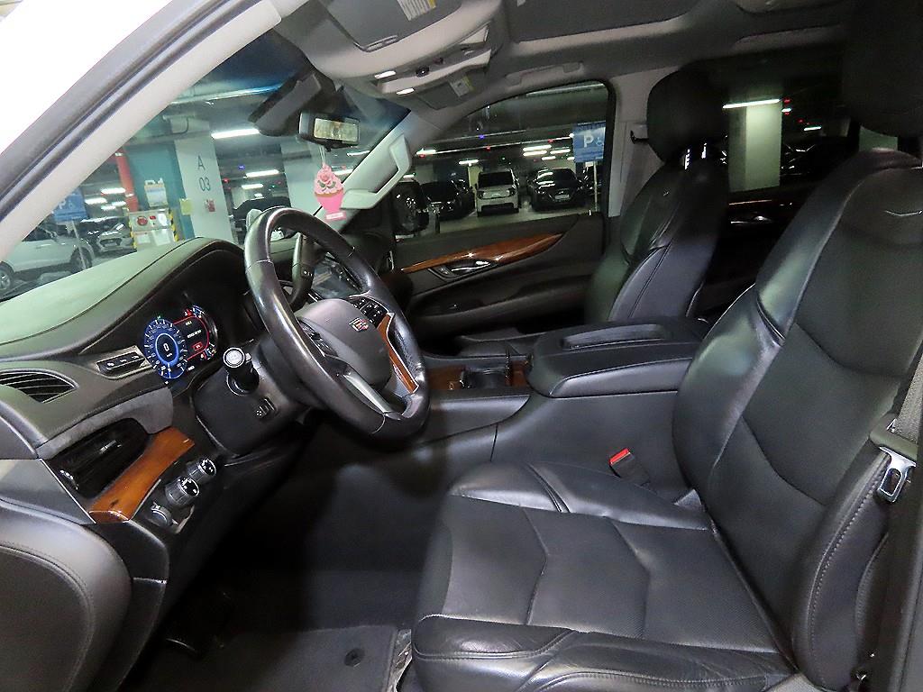 Cadillac Escalade - Vista 6