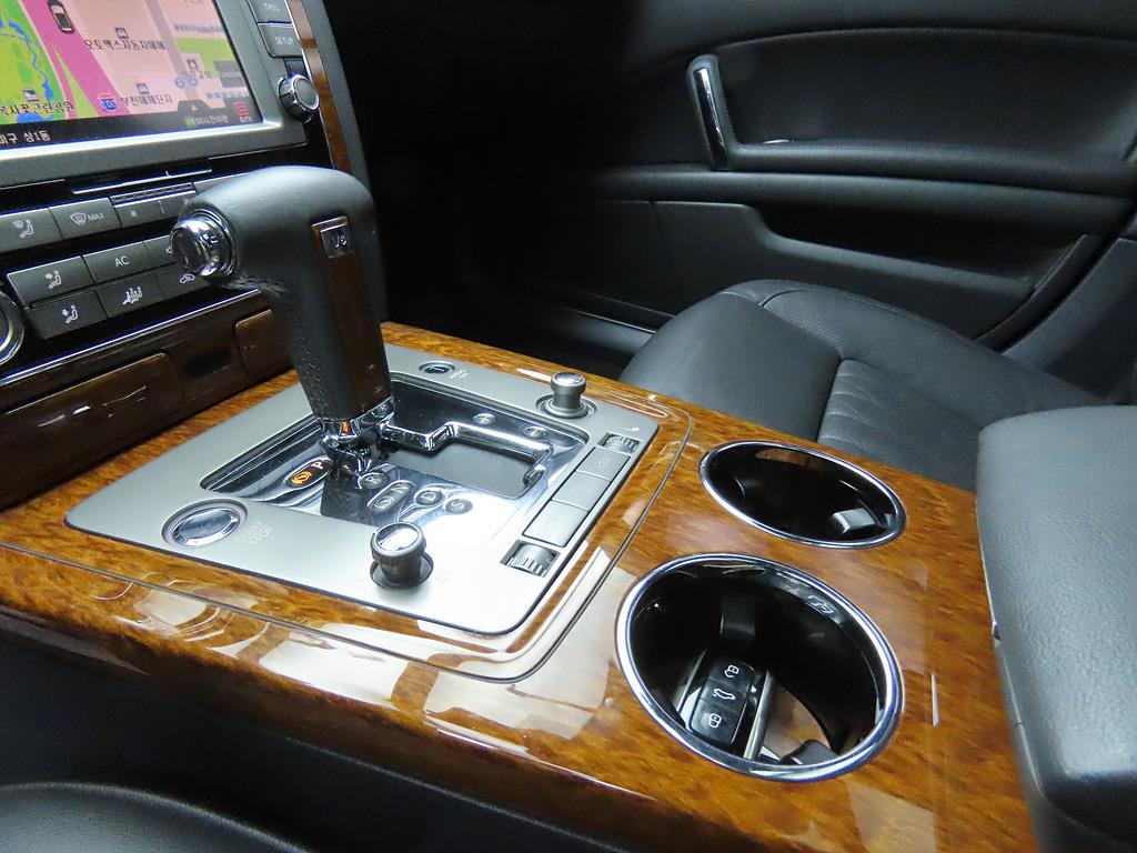 Volkswagen Phaeton - Vista 11