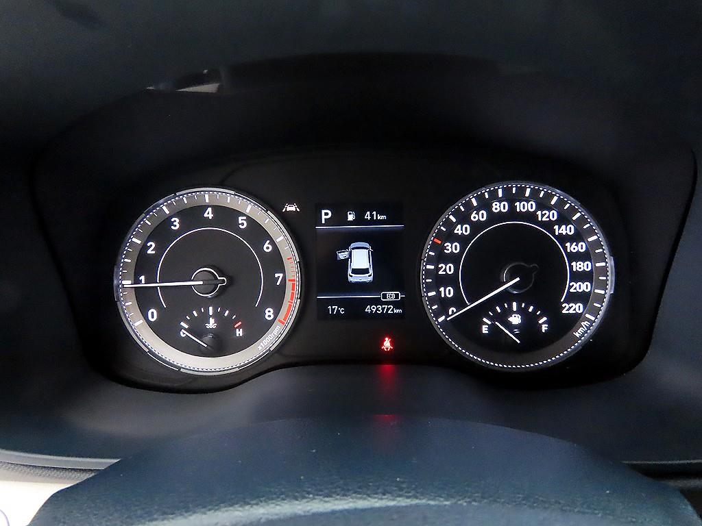 HYUNDAI Venue - Vista 9