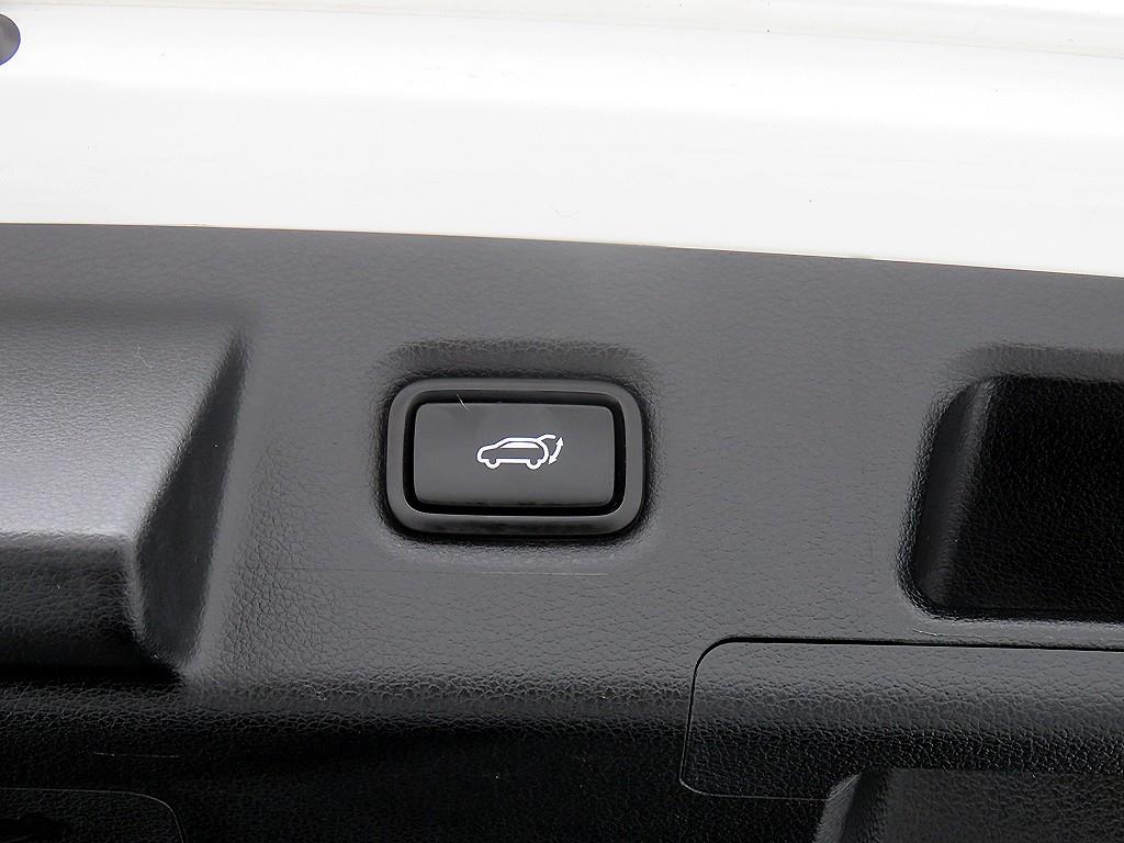 HYUNDAI Santa Fe - Vista 6