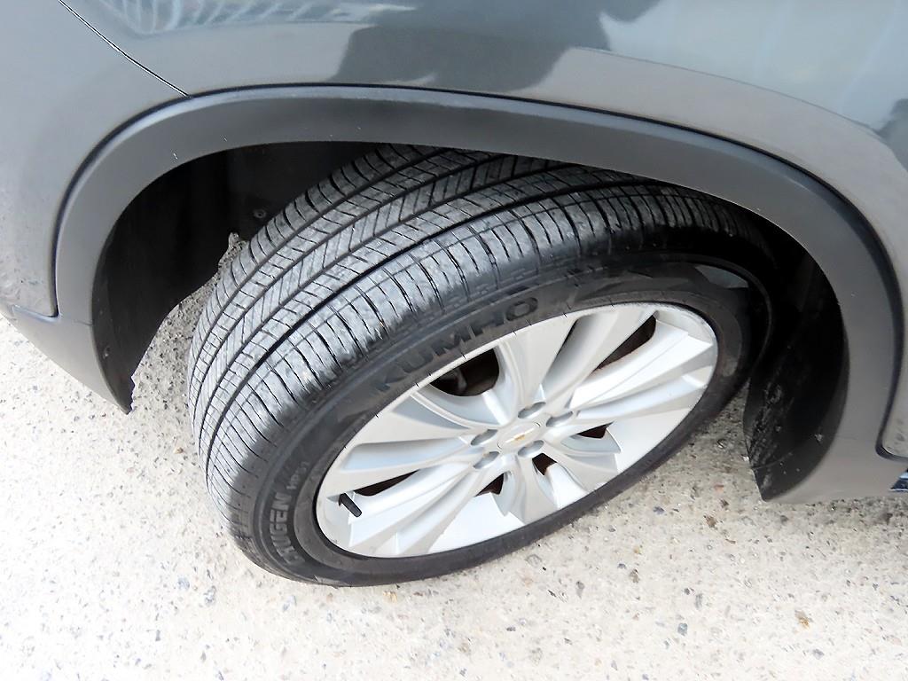 Chevrolet Trax 2018 Gris - Importación desde Corea - HF Imports Iquique - Foto 17