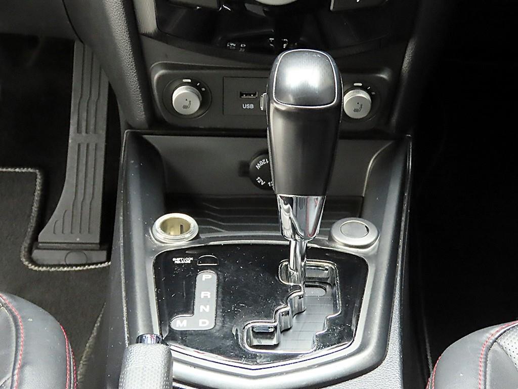 Ssangyong Tivoli - Vista 10