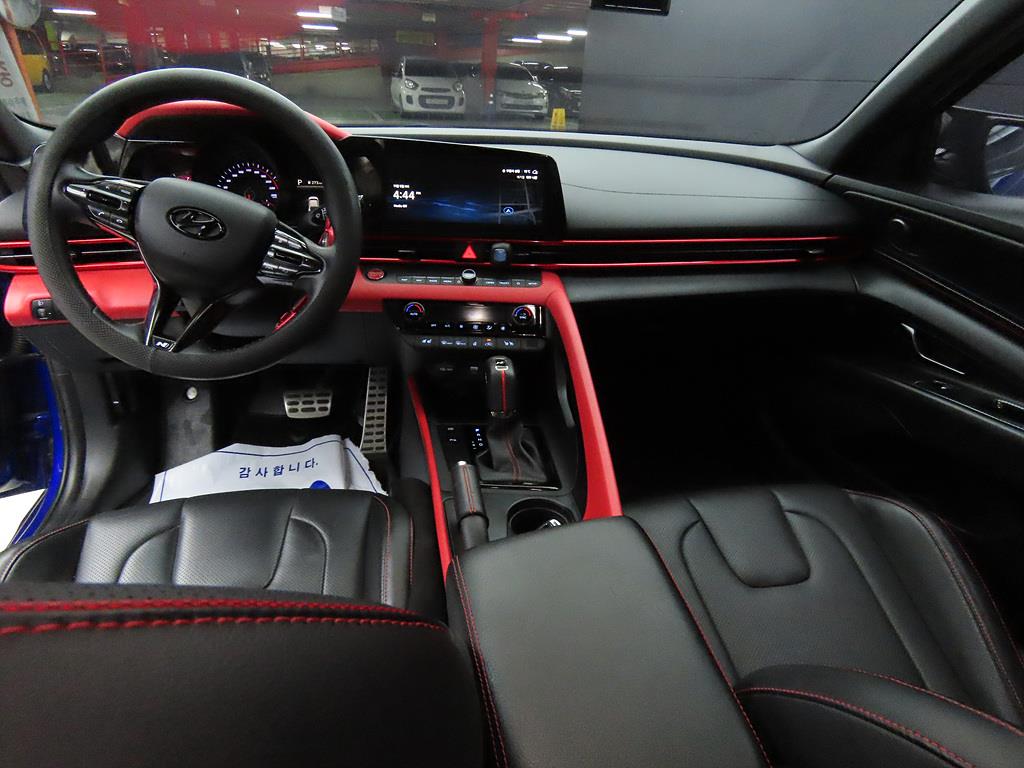 HYUNDAI Avante - Vista 7