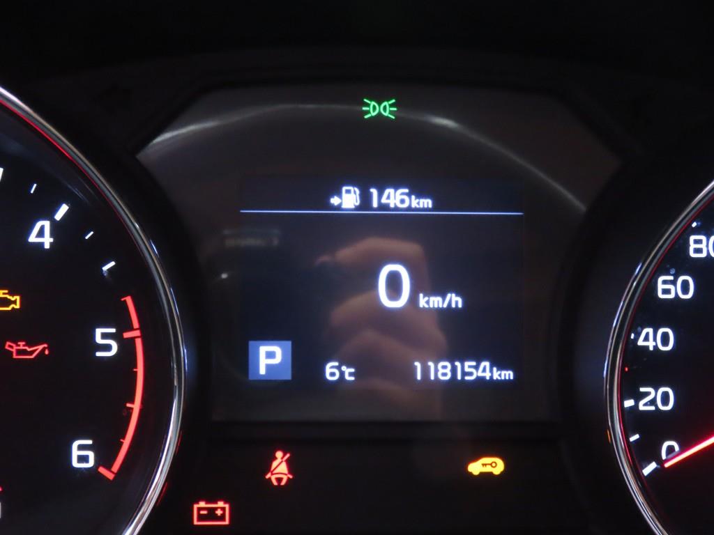 KIA Carnival - Vista 8