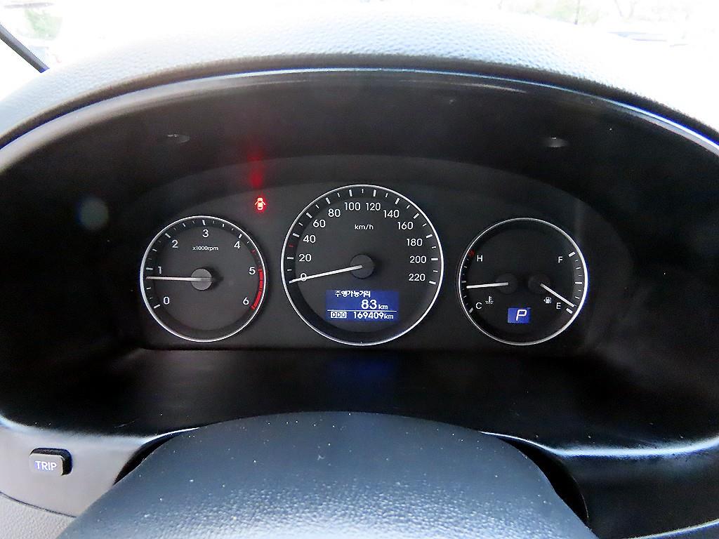 HYUNDAI Starex - Vista 9