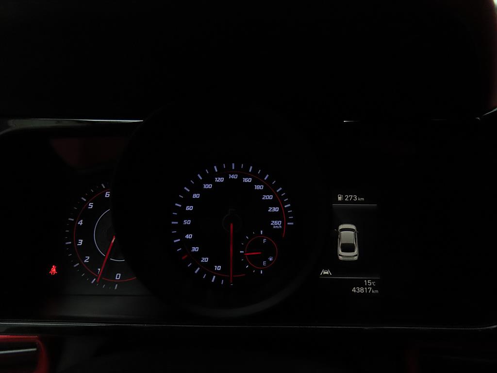 HYUNDAI Avante - Vista 9